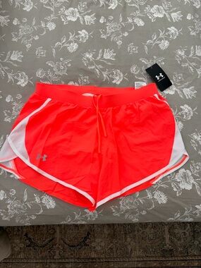 NWT Under Armour Women's Heatgear “Loose”Bright Orange Performance Shorts